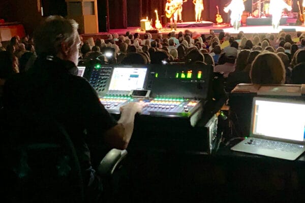 sound-board-at-concert-with-computer-LQYRA89